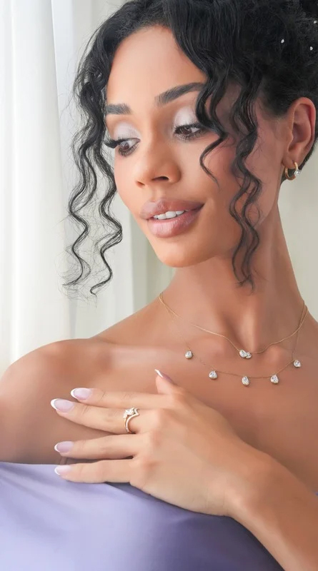 Necklaces & Pendants
